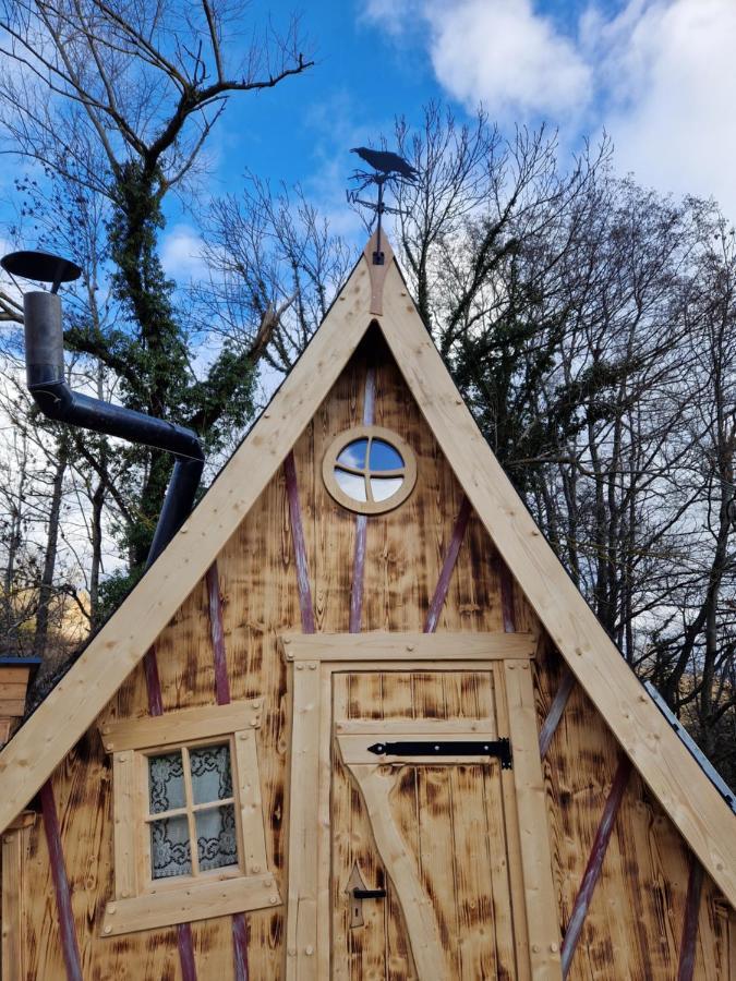 Les Cabanes Feeriques Du Cheix Saint-Diery Exterior photo